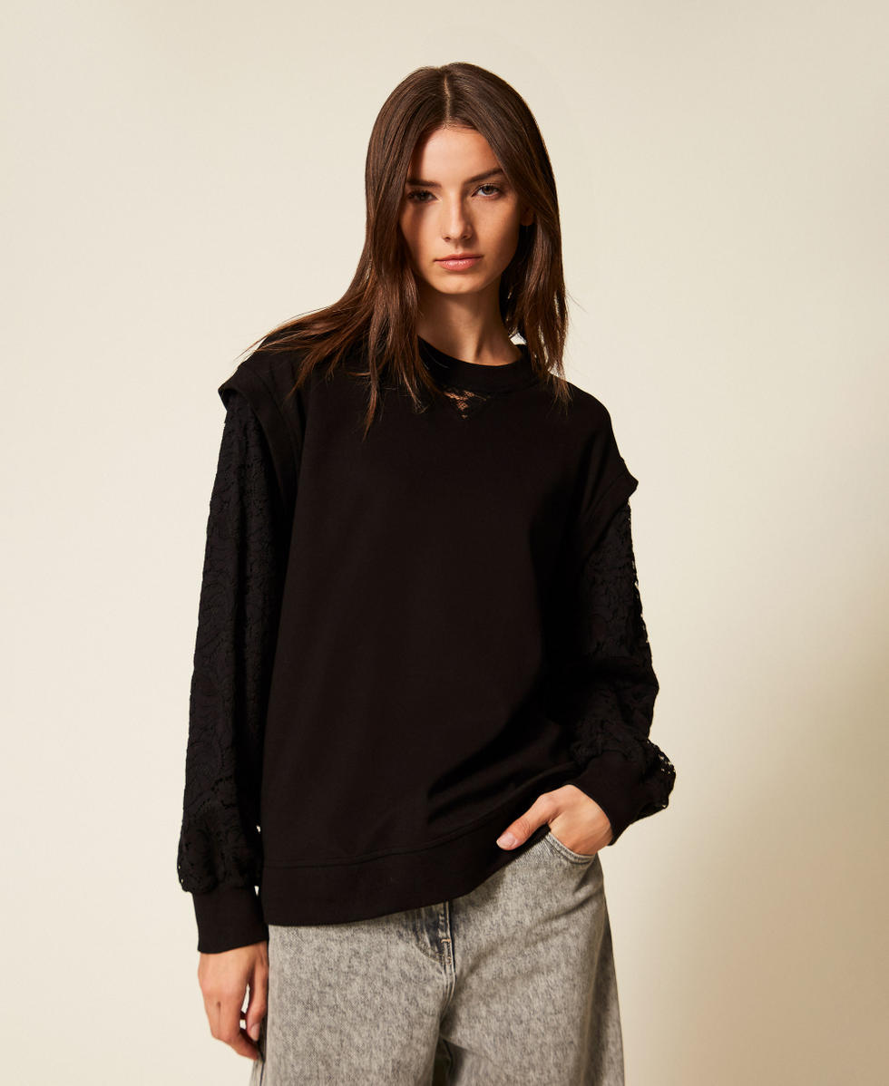 Sweatshirt with lace sleeves Black Woman 252LL2JCC_00006_01