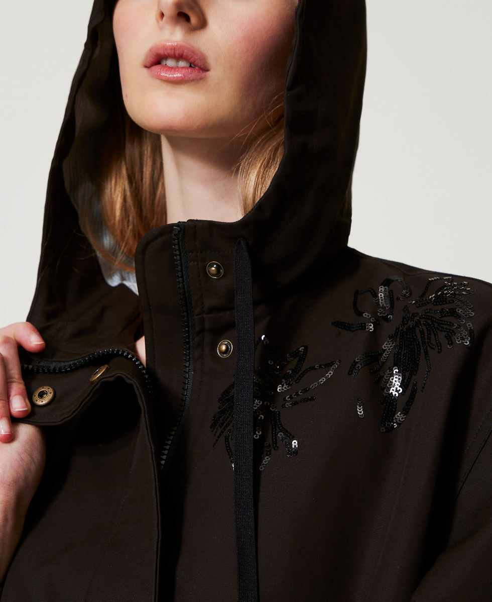 Parka con cappuccio e ricamo Nero Donna 251TE2181_00006_04