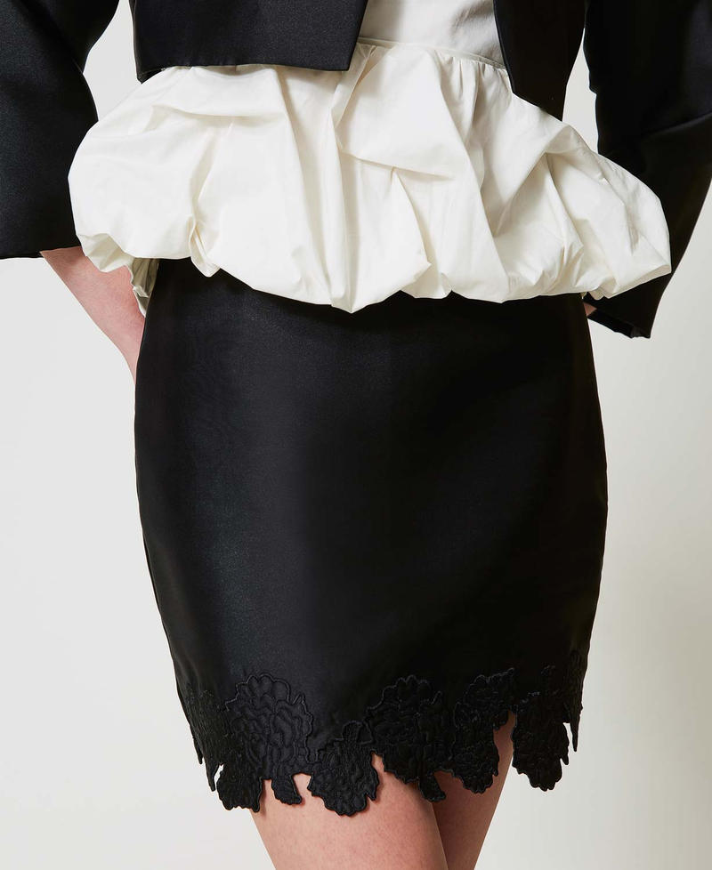 Twill miniskirt with broderie anglaise Black Woman 251AP2260_00006_03