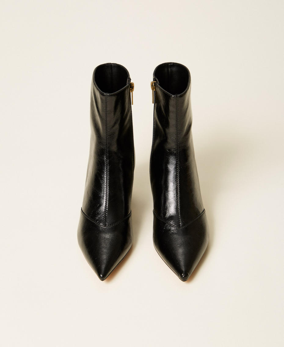 Stivaletti a punta sfilata Nero Donna 252TGT142_00006_04