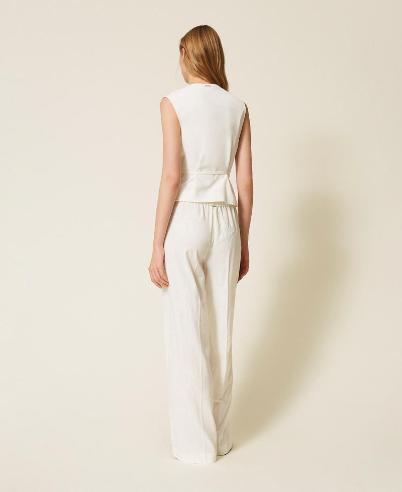 Bestickte Palazzo-Hose Lilie Frau 261TE2023_00381_03