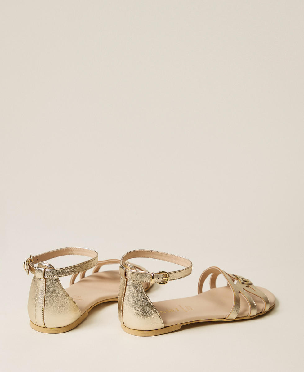 Sandalias de piel laminada con pulsera Platino Ni&ntilde;a 261GCJ048_10363_03
