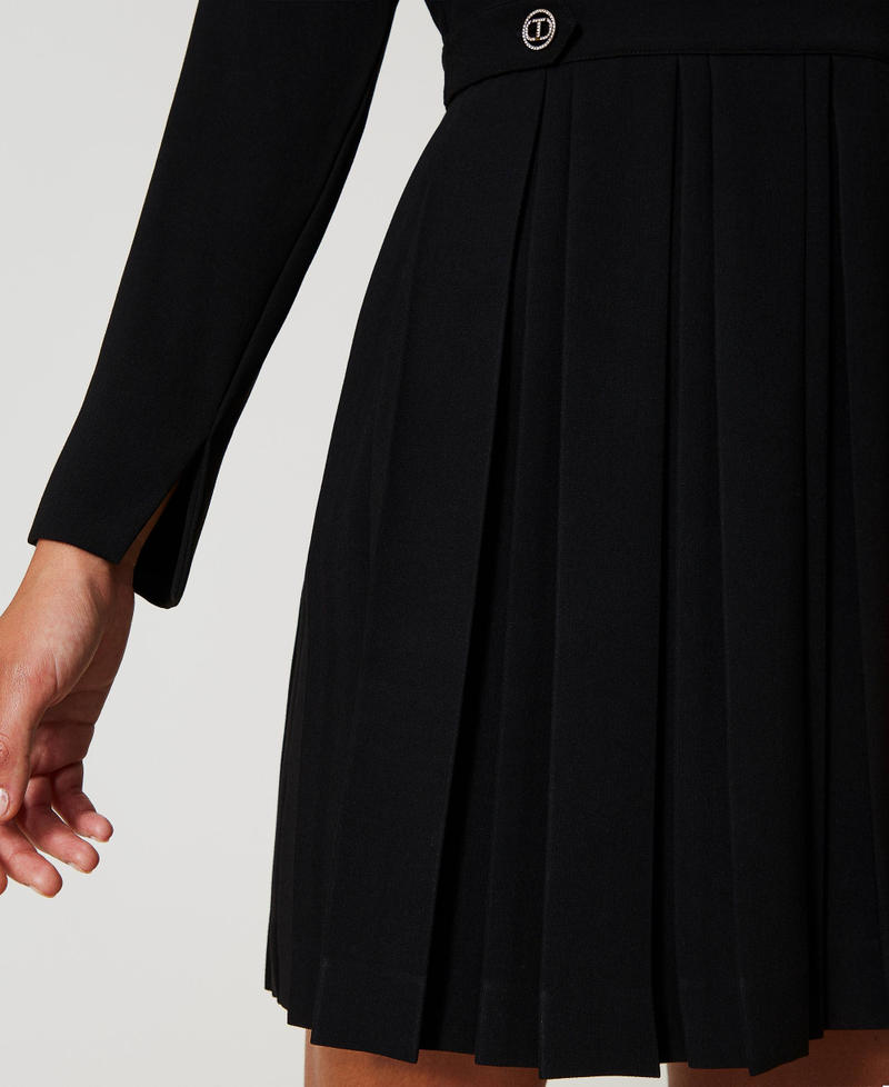 Short pleated cr&ecirc;pe dress with buttons Black Woman 242TT2171_00006_04