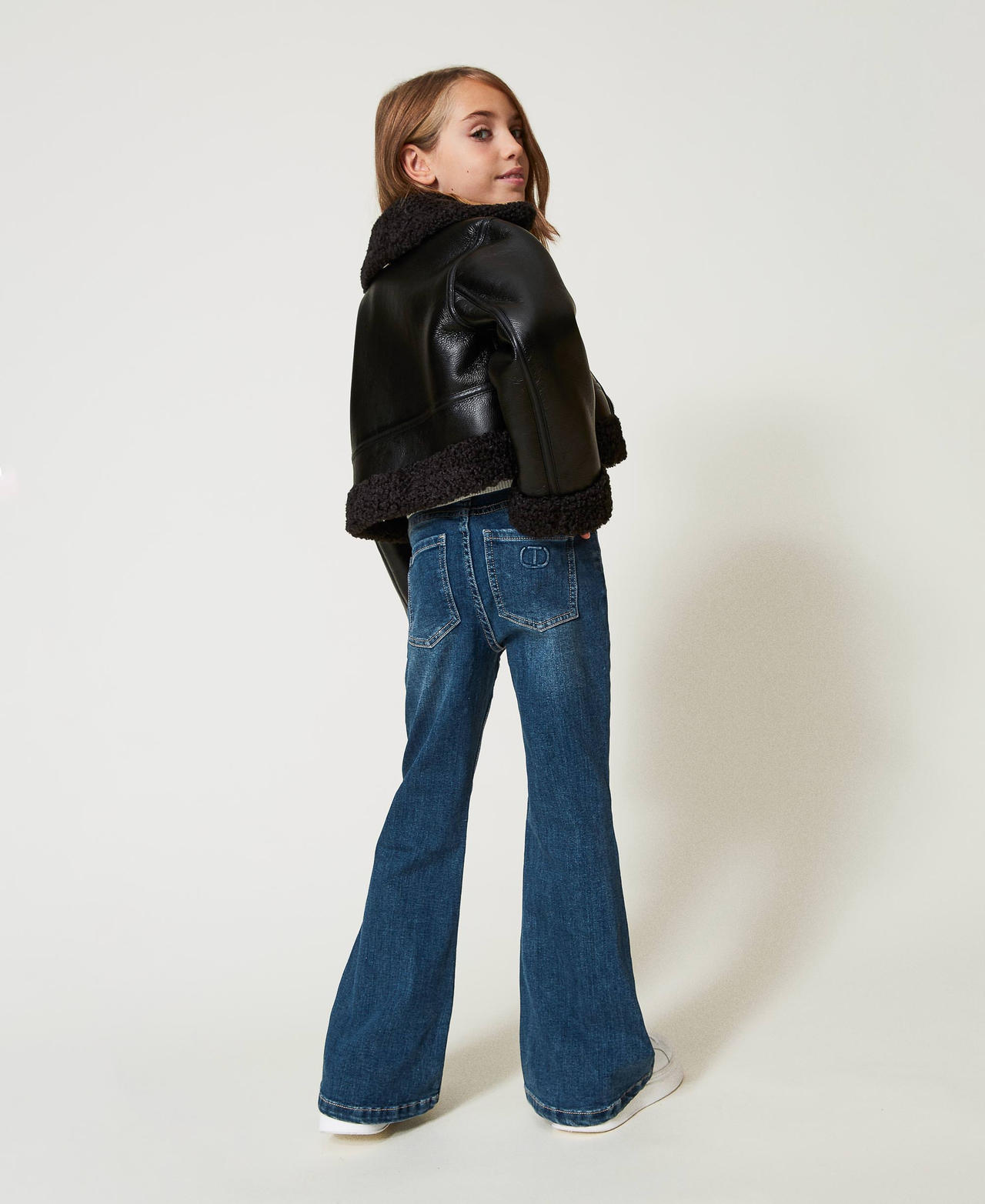 Bell bottom jeans with five pockets Denim Mid Blue Girl 242GJ2290_07282_03