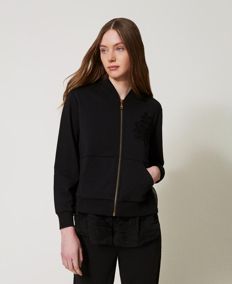 Sweatjacke mit Stickerei und Organza-Einsatz Schwarz Frau 251LL2HAA_00006_02