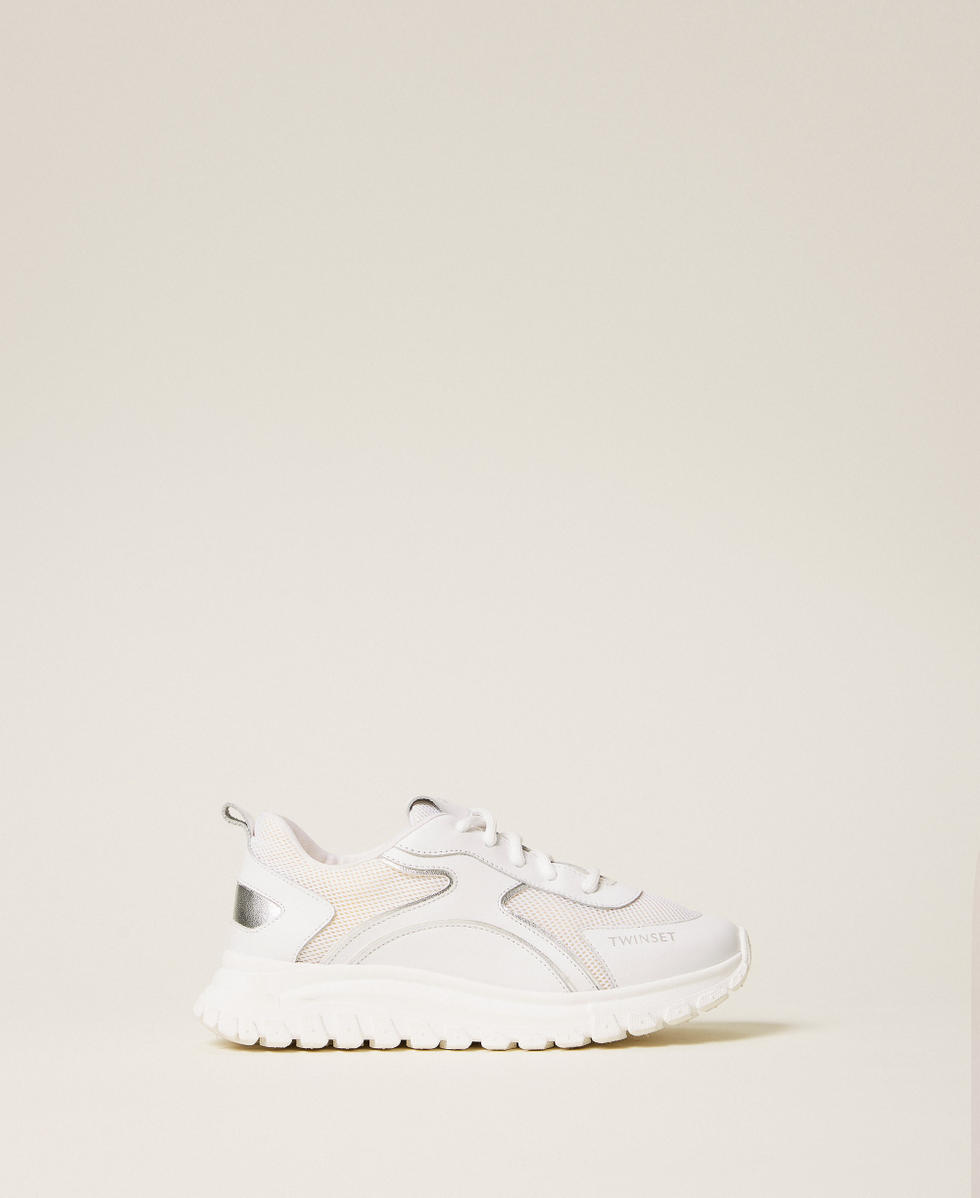 Ledersneakers im Laufschuhstil