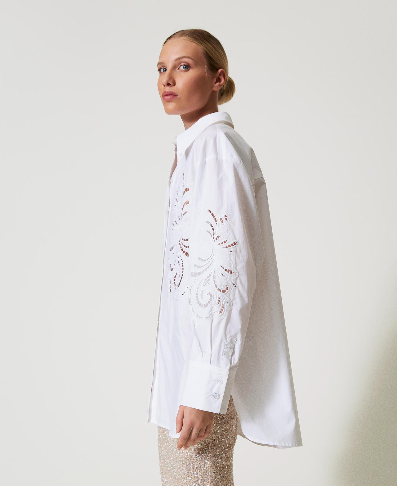 Camicia oversize in popeline con ricamo Bianco Donna 251TP2170_00001_02
