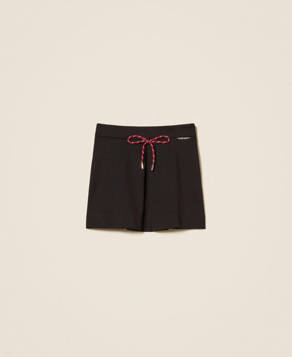 Short skirt with bow