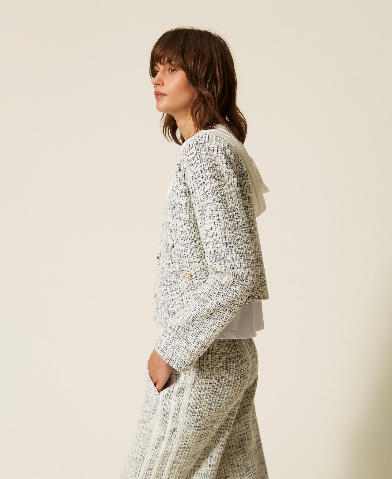 Woven plush fabric jacket Off White/Black Tweed Woman 262LI2HCC_13877_02