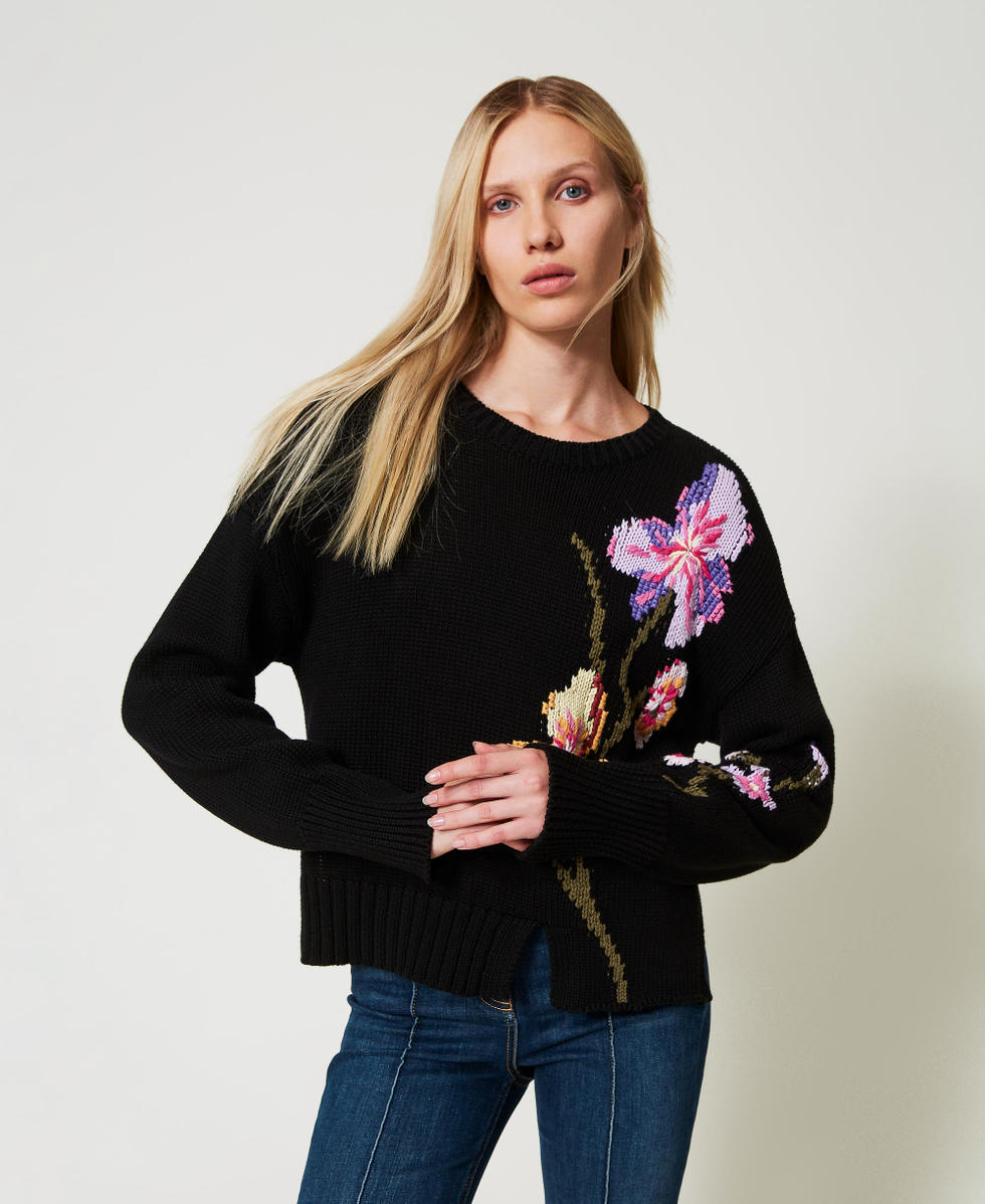 Pull avec fleurs et broderie r&eacute;alis&eacute;e &agrave; la main Noir Femme 251TP3591_00006_02