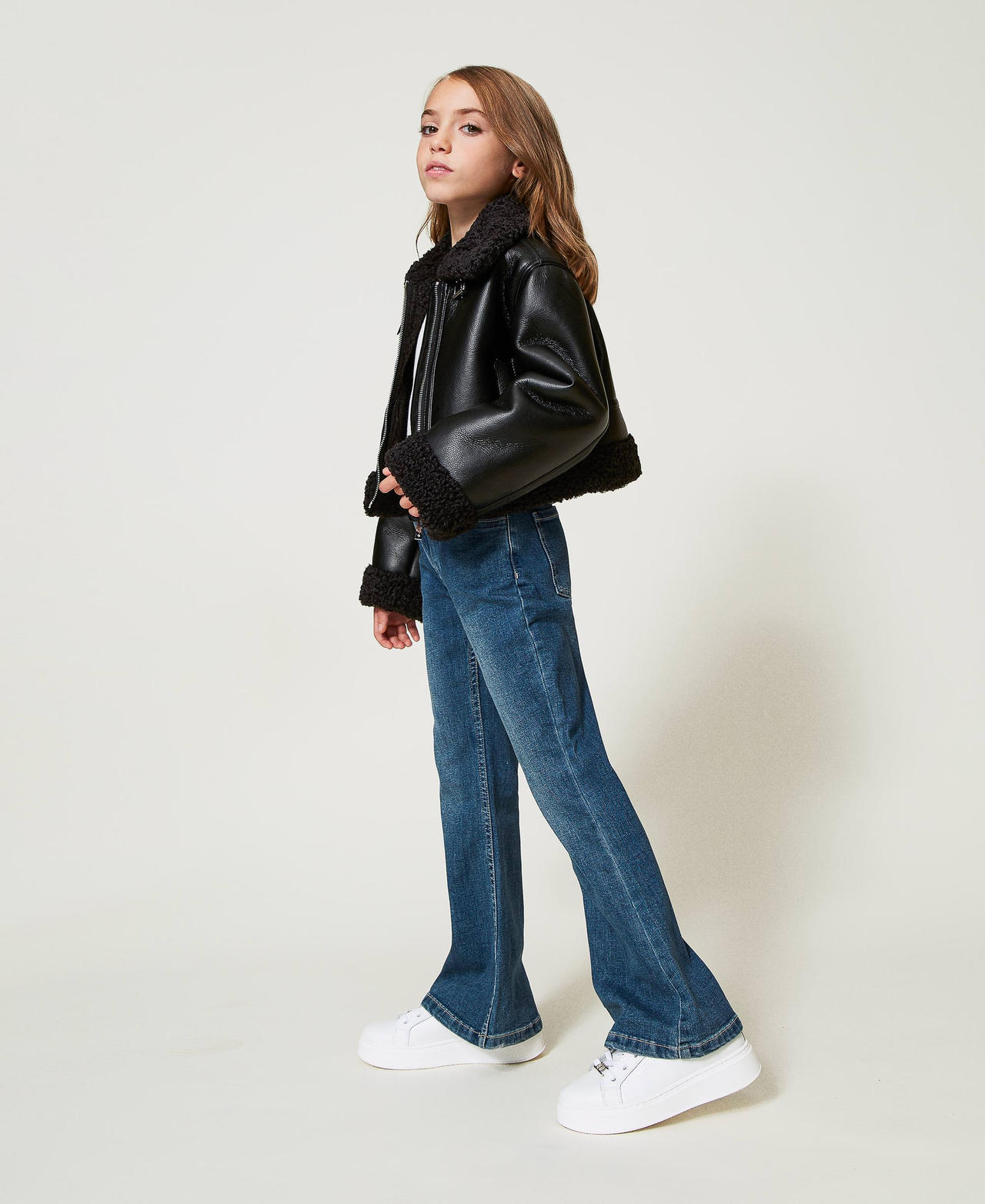 Bell bottom jeans with five pockets Denim Mid Blue Girl 242GJ2290_07282_02
