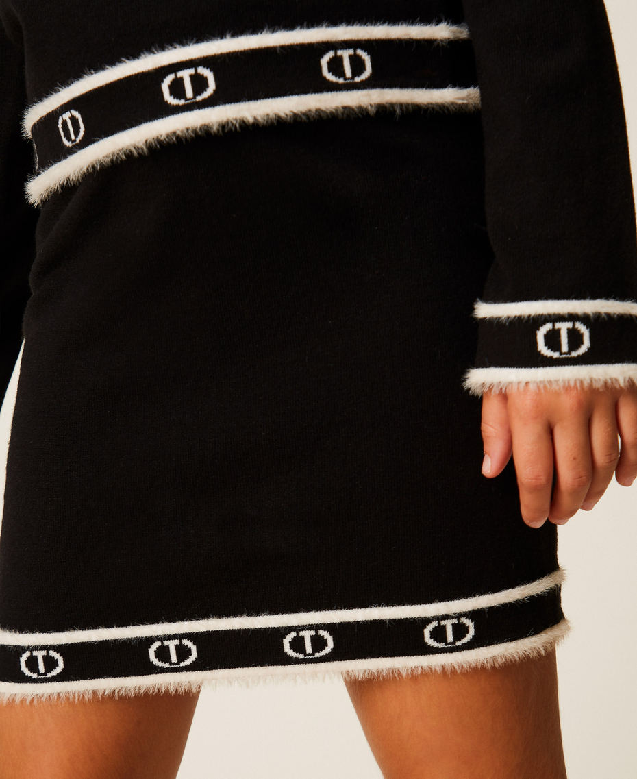 Knit miniskirt with Oval T Two tone Black/Off White Girl 252GJ3072_11656_04