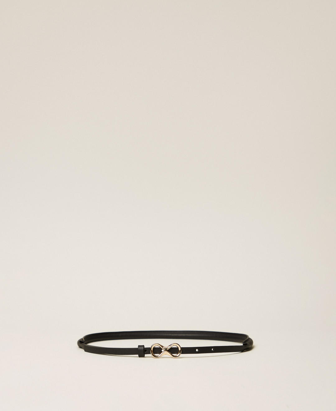 Ceinture en cuir avec boucle siglée