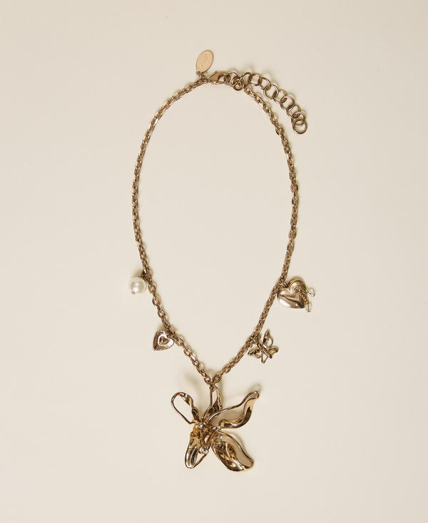 Necklace with maxi flower and pendants