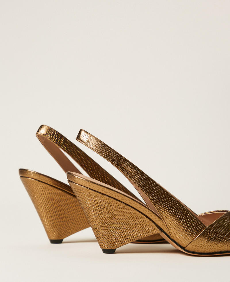 Sandale aus Metallic-Leder Karung-Print Gold Frau 262TCP154_13829_03