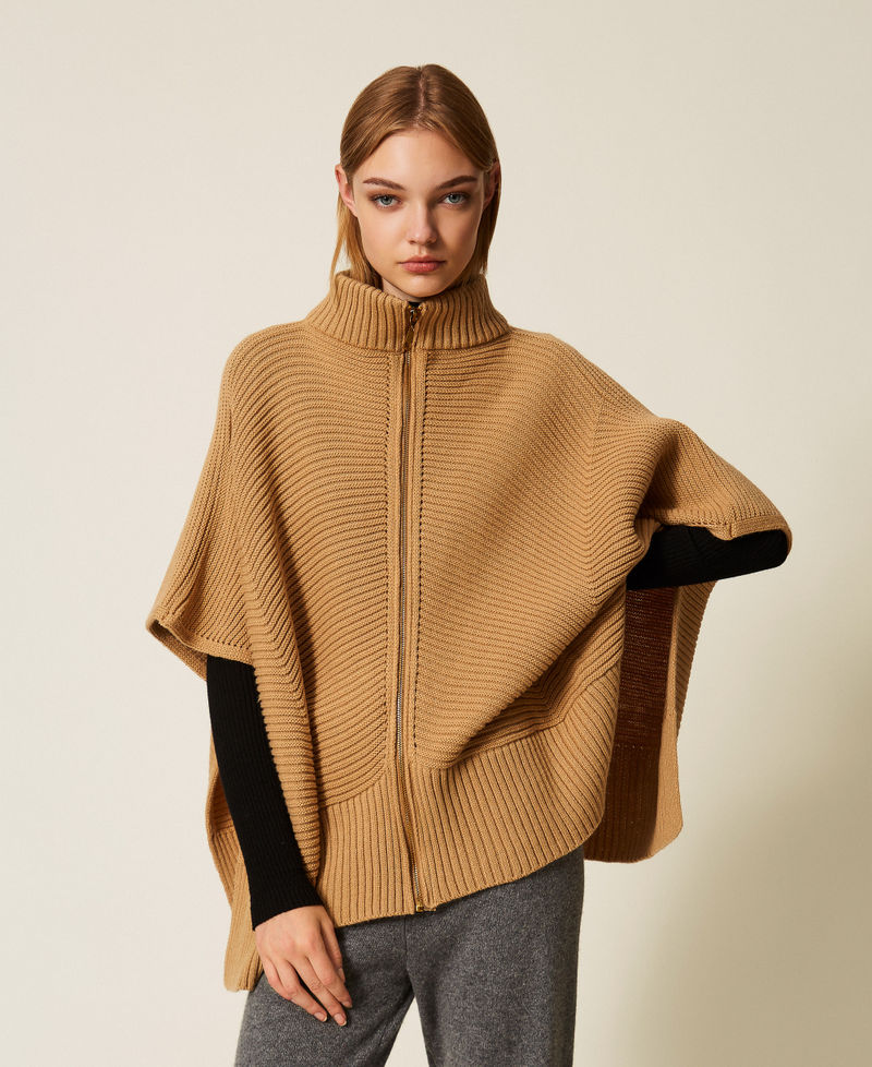 Poncho en maille avec fermeture éclair Chameau Femme 252LI4BAA_00044_01