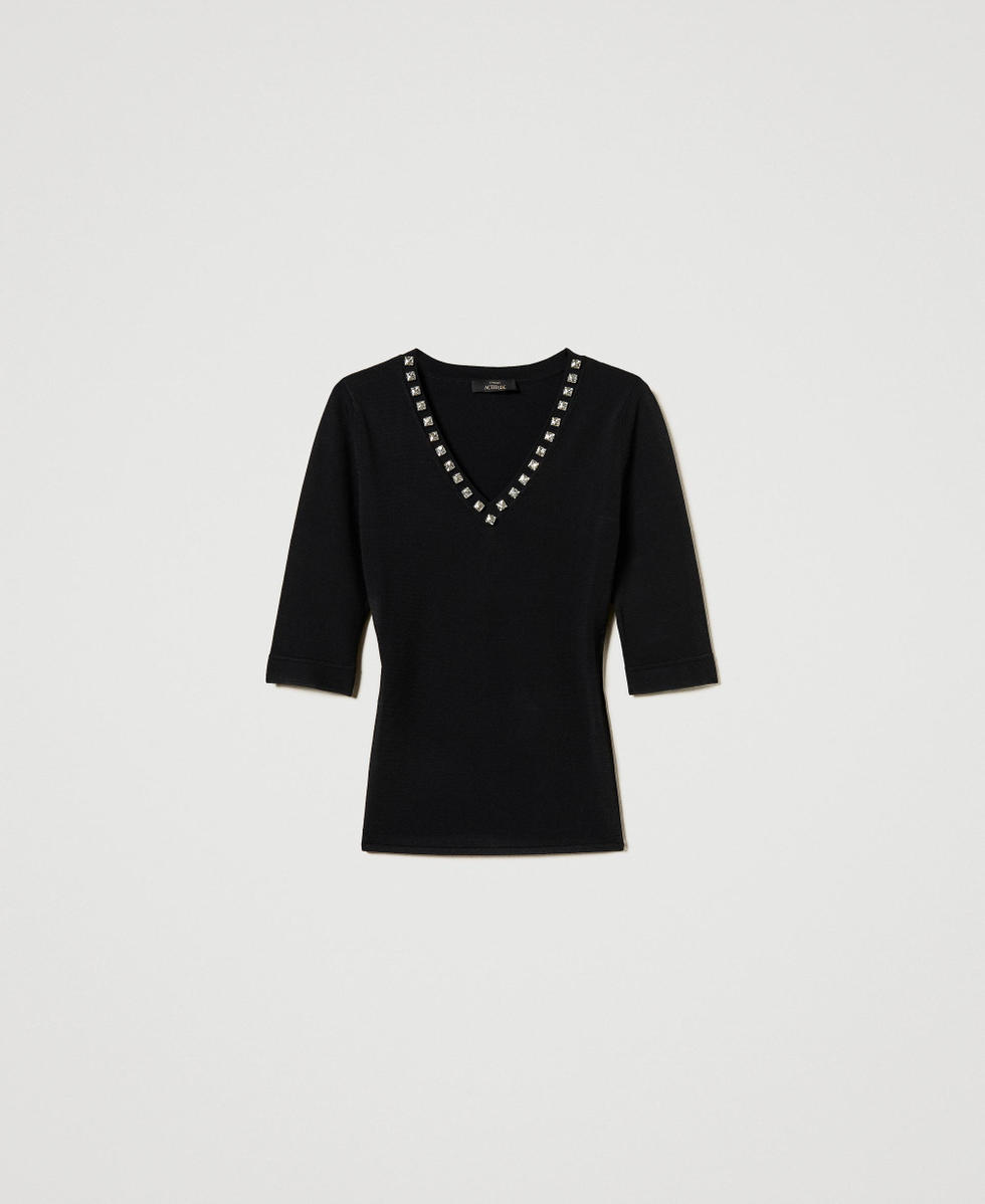Fitted jumper with rhinestones