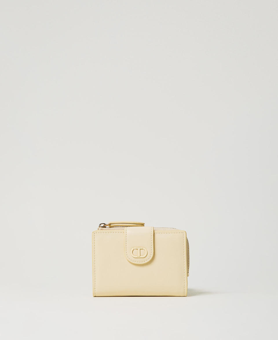 Wallet with zip and Oval T Vanilla Woman 251TH7035_12143_01