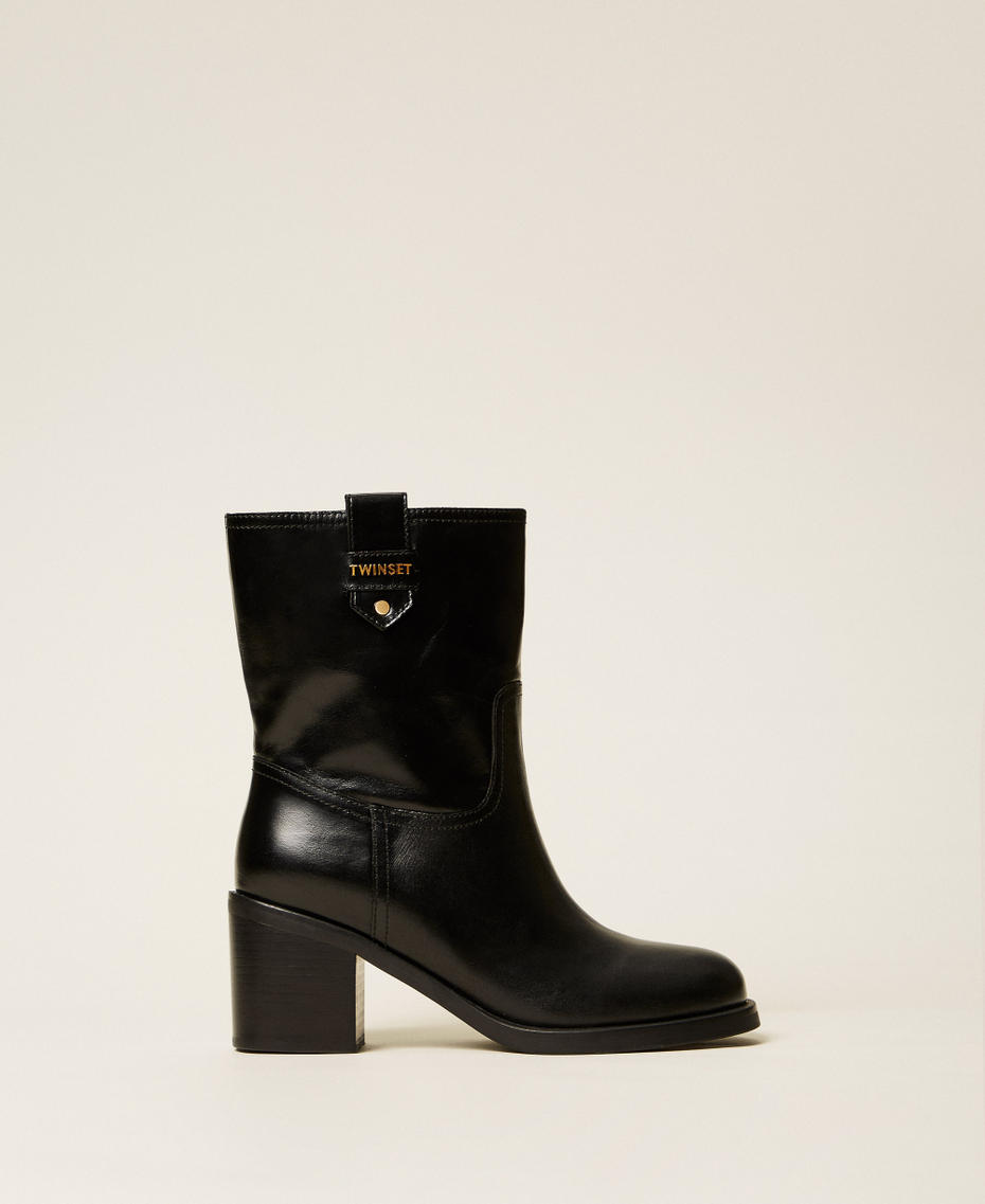 Leather ankle boots with logo Black Woman 252TCP082_00006_01