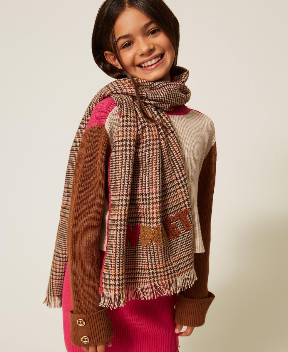 Chequered wool cloth scarf