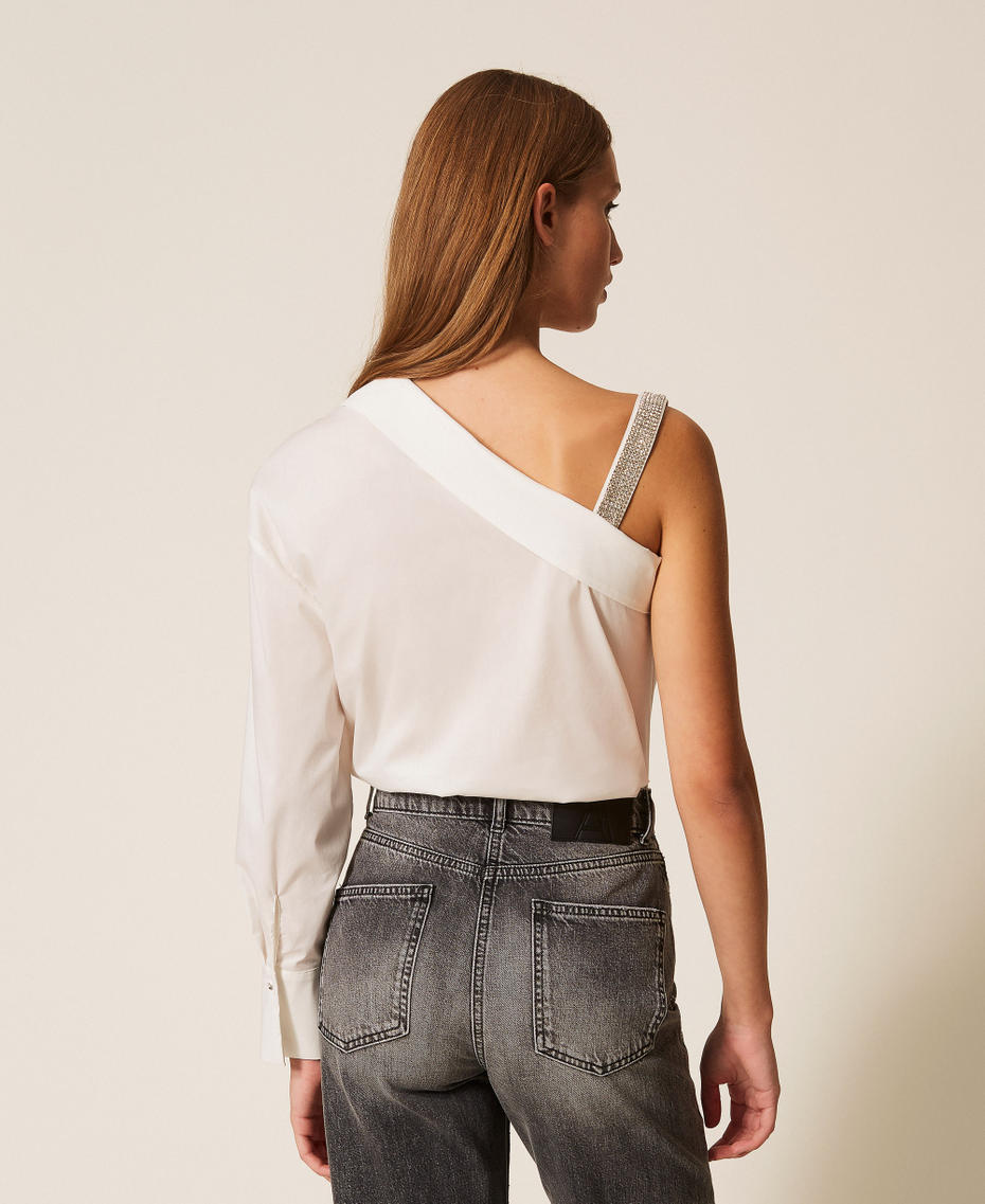 Einschultrige Hemdbluse aus Popeline Mattwei&szlig; Frau 261AP2120_00526_04