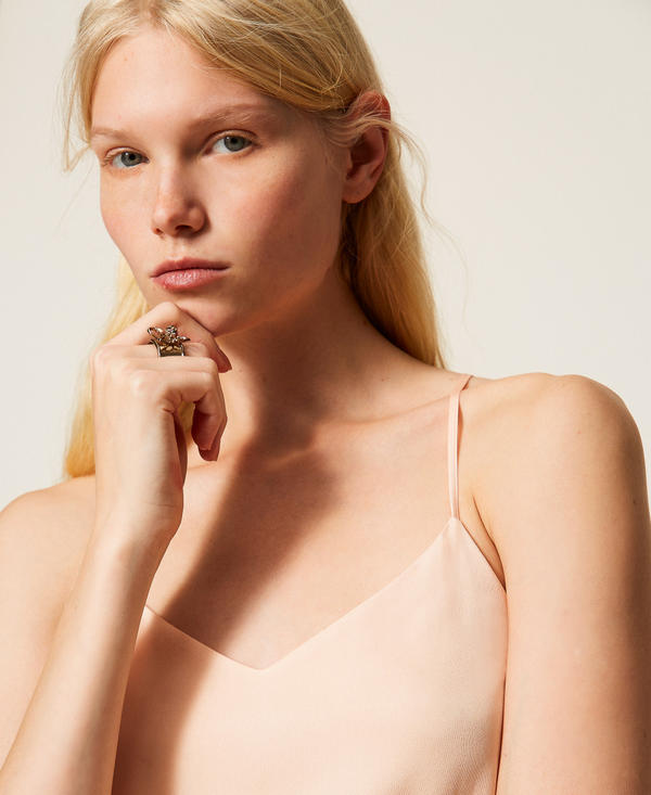 Top en satin avec bretelles spaghetti