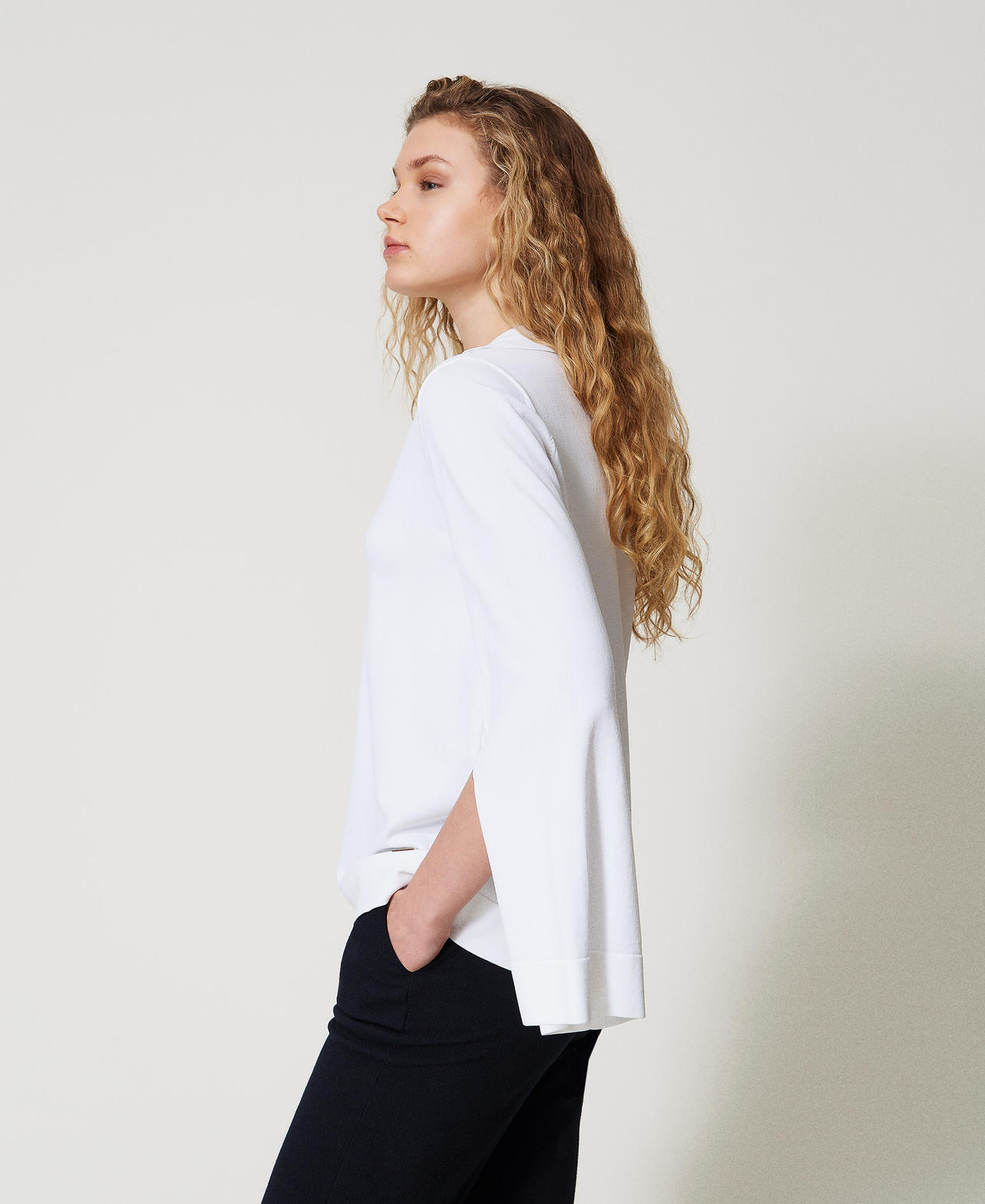 Jumper with slits White Cloud Woman 251LL3DDD_12105_02