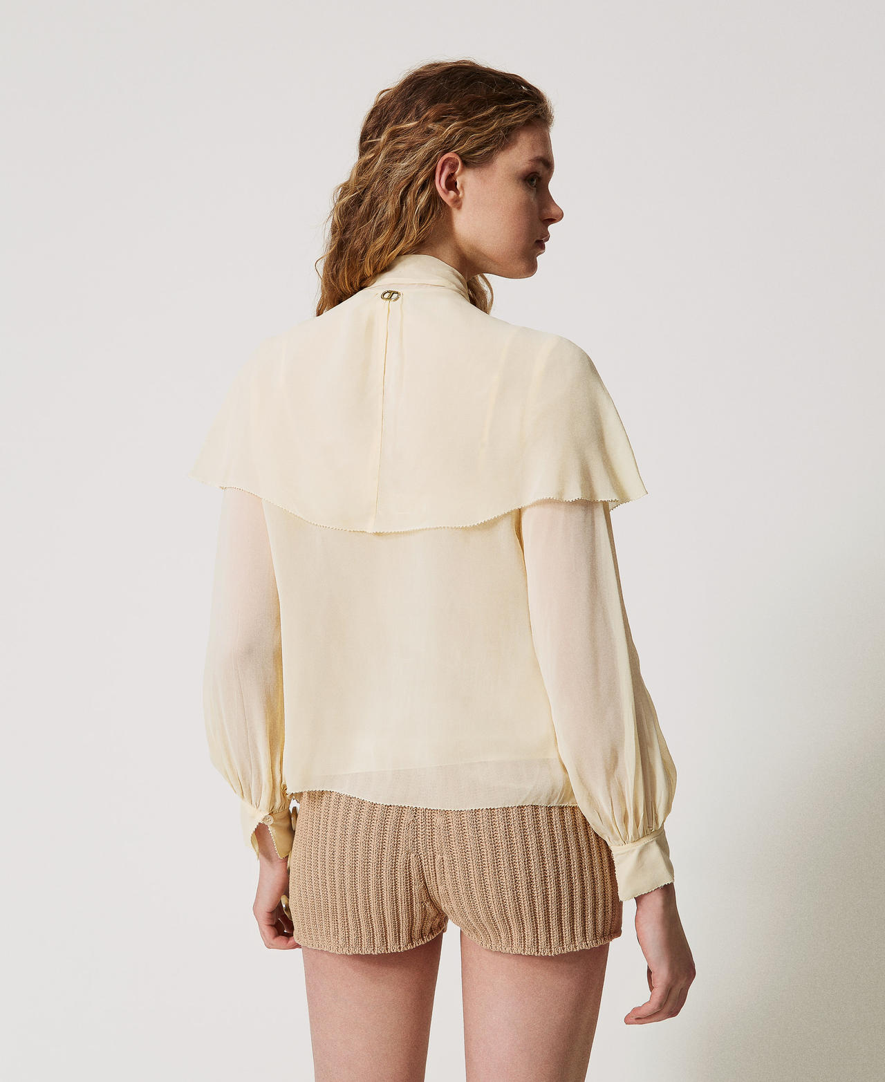 Blusa in georgette con balze Vanilla Donna 251TP2742_12143_03