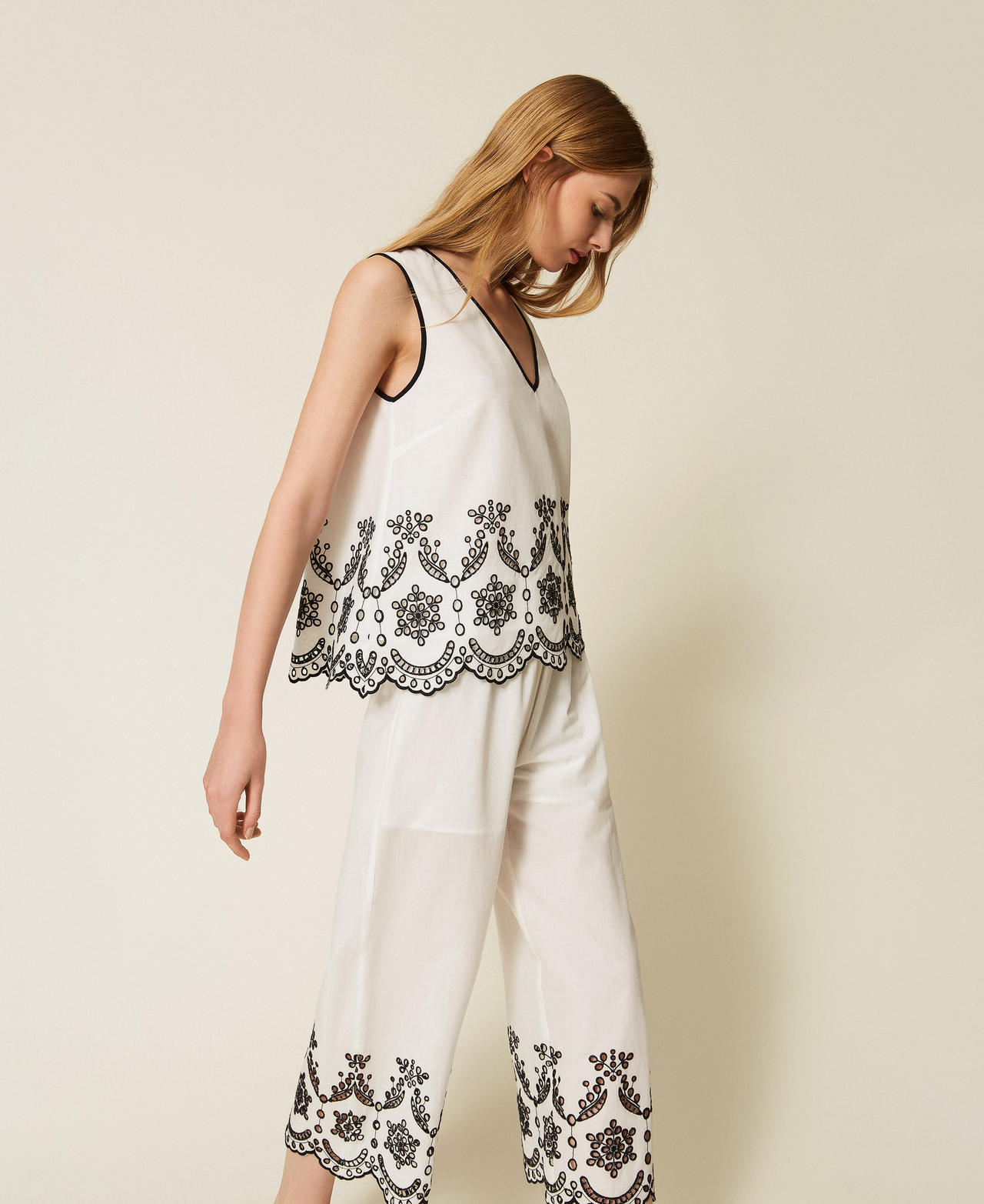 Short pyjamas with embroidery Off White/Black Woman 261LL2FCC_13288_02