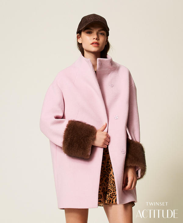 Velour wool cloth coat with faux fur