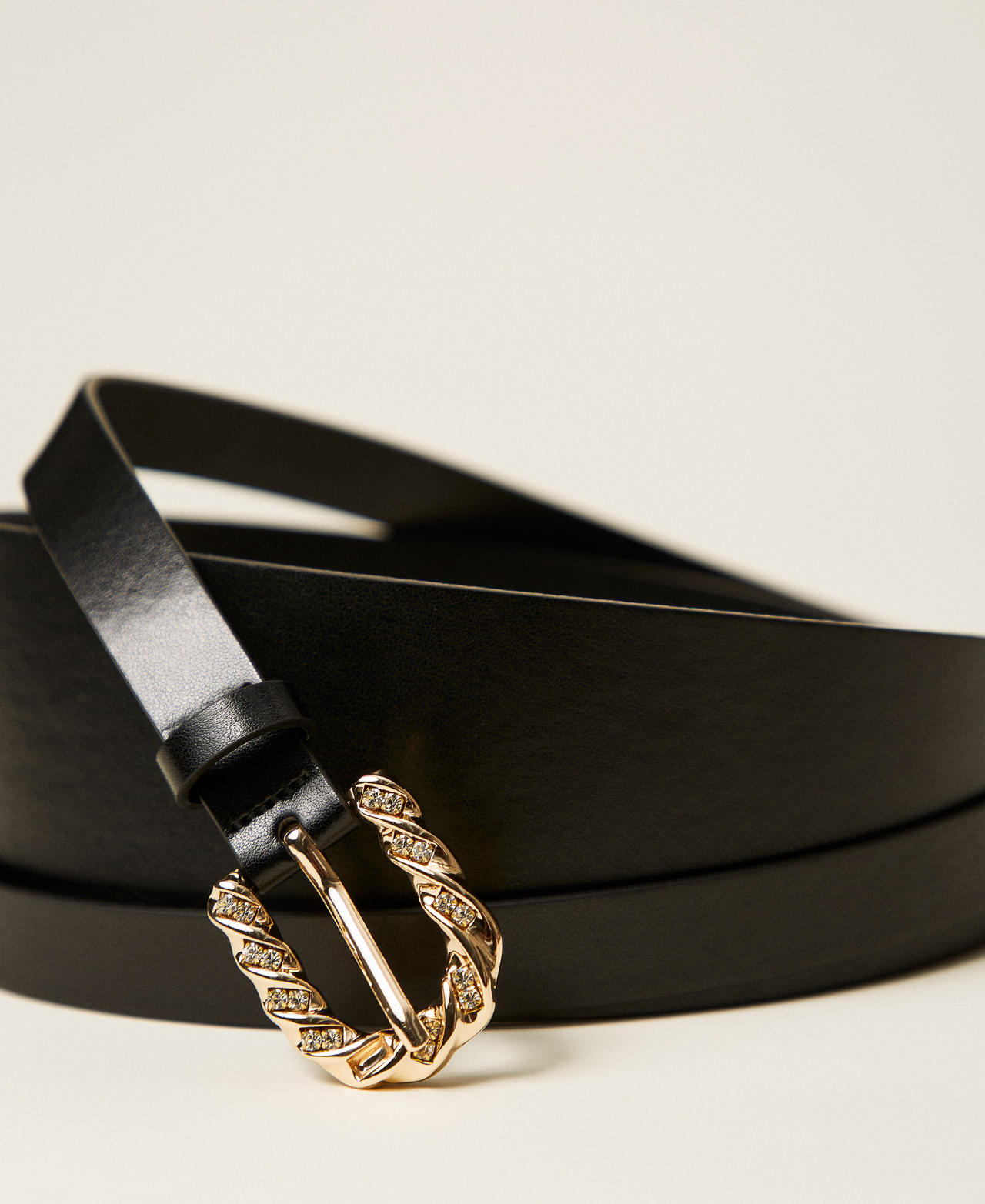 Кожаный ремень с крученой пряжкой Черный женщина 252TO5280_00006_02