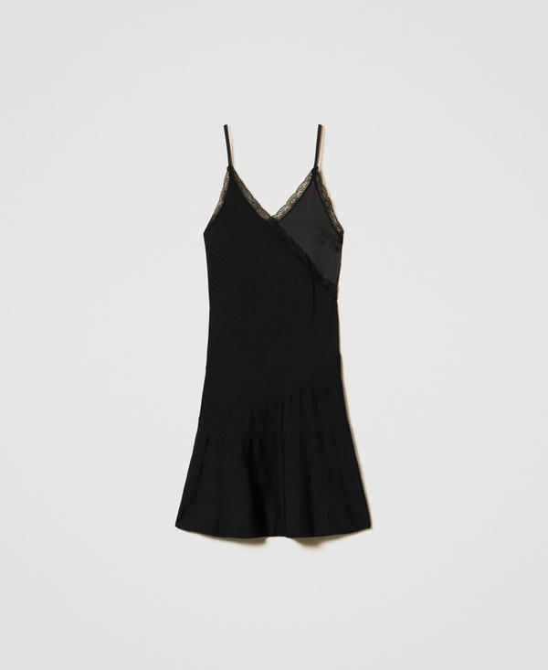 Midi knit dress with lace