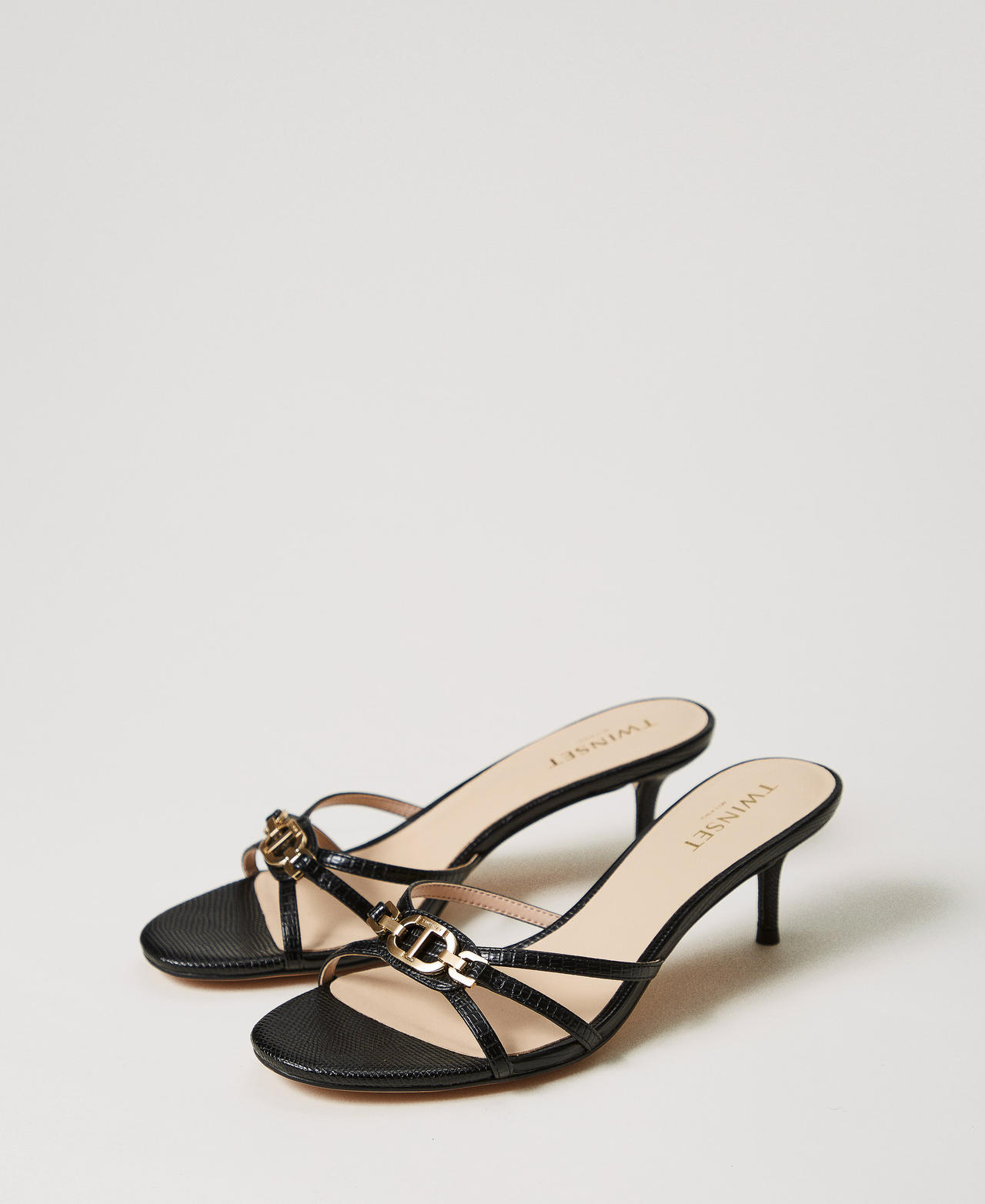 Mules with Oval T Black Woman 251TCP102_00006_02