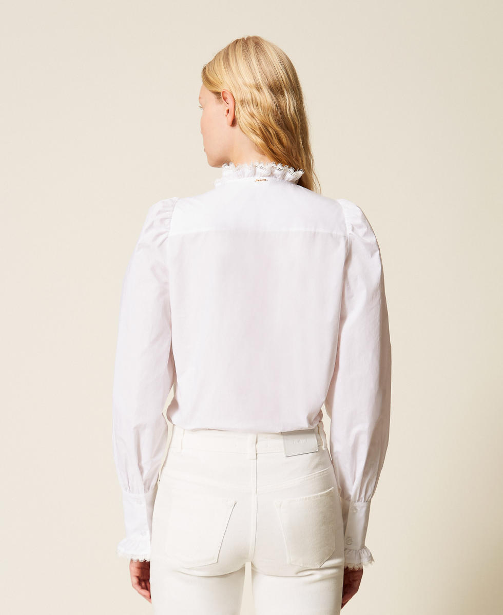 Chemise en popeline avec dentelle