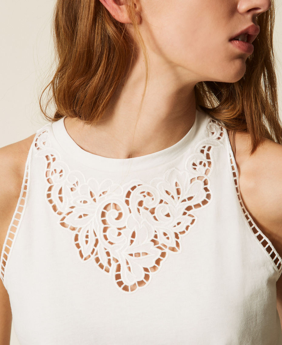 Top avec broderie incrust&eacute;e Blanc Femme 261TP2441_00001_PD