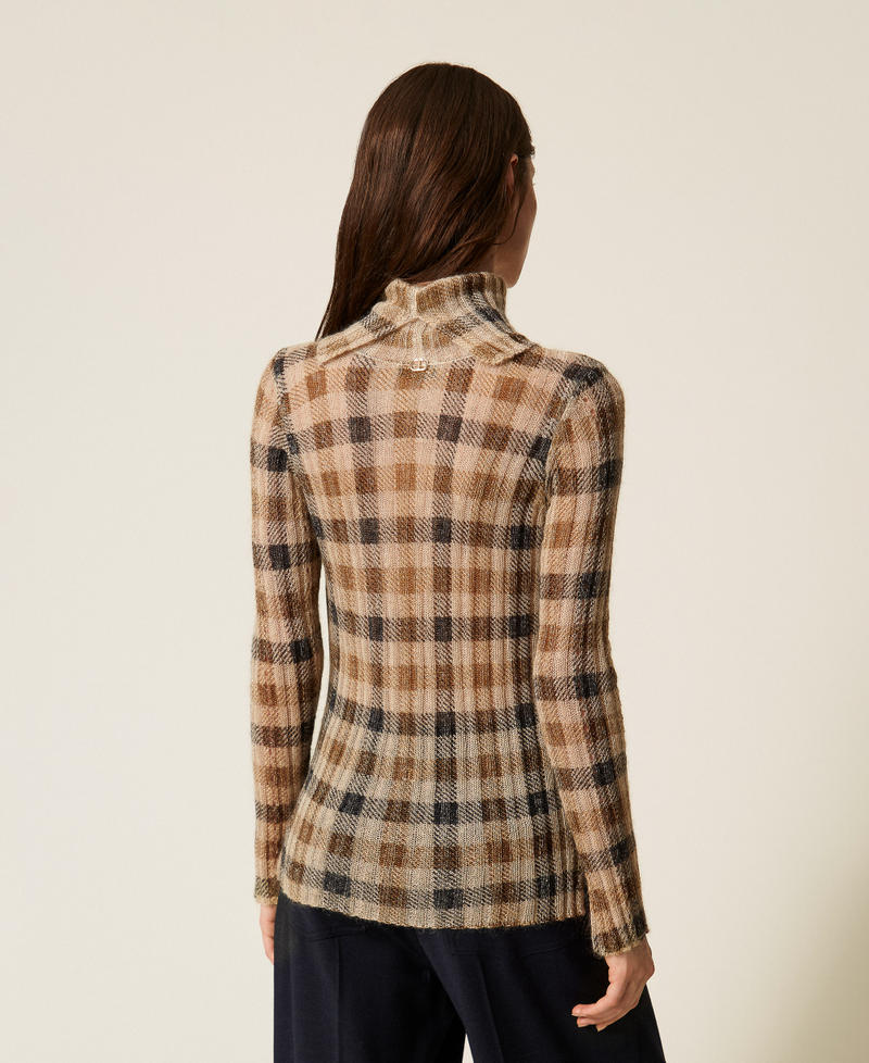 Sweter z domieszką moheru z nadrukiem Nadruk Check Camel / Czarny Kobieta 252TT3490_13042_03