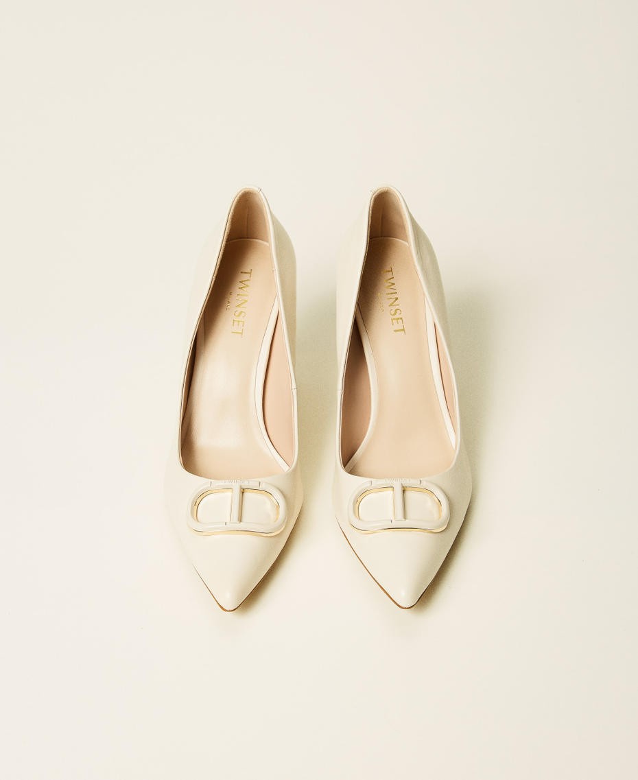Leather court shoes with Oval T White Snow Woman 251TCP060_00282_04
