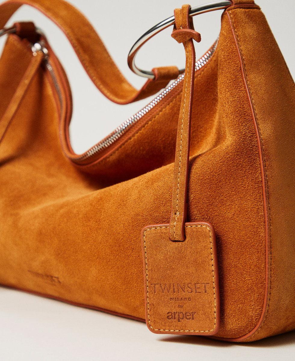 'Liliane' Twinset x Arper bag
