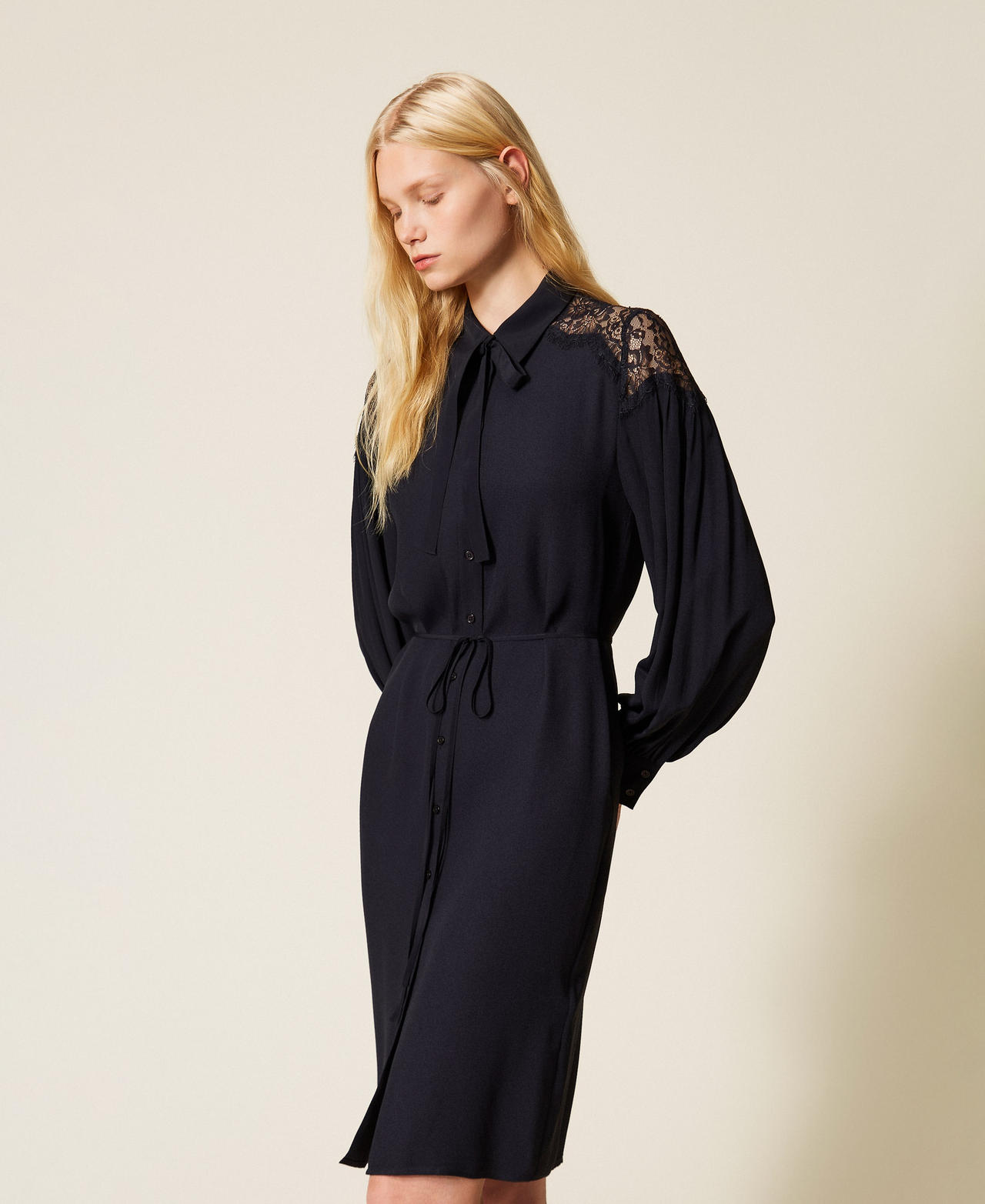 Robe midi en cr&ecirc;pe georgette et dentelle Bleu Nuit Femme 261TP2590_13172_03