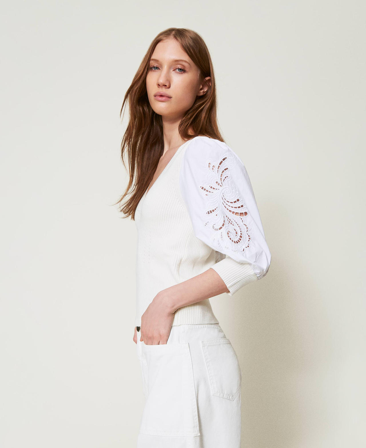 Jumper with embroidered sleeves White Snow Woman 251TP3181_00282_01