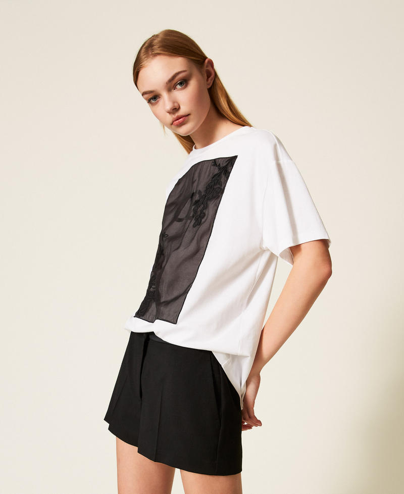 T-shirt oversize avec broderie florale Blanc Femme 252TP2053_00001_02