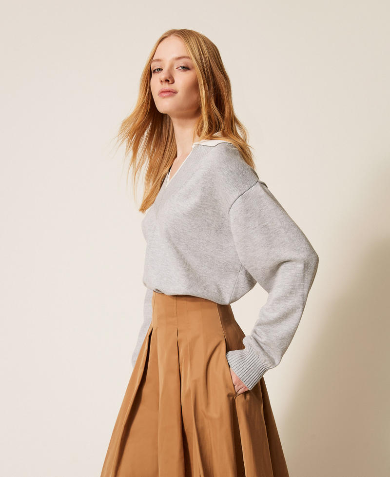 Pullover mit Kragen Zweifarbig Hellgrau-Melange/Off White Frau 261LL3MAA_13297_02