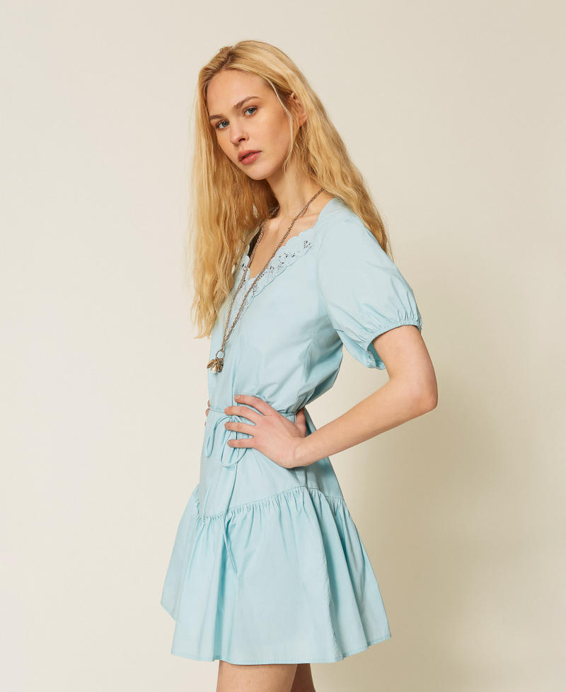 Robe courte en popeline et broderie anglaise Bleu &laquo;&nbsp;Dusty Sky&nbsp;&raquo; Femme 261TT2033_13451_02