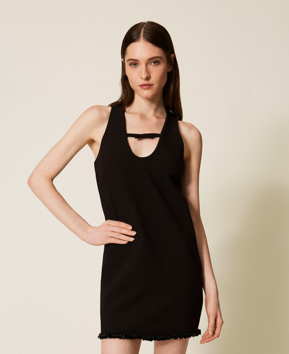 Abito corto in cr&ecirc;pe con ricamo Nero Donna 252TT2231_00006_01