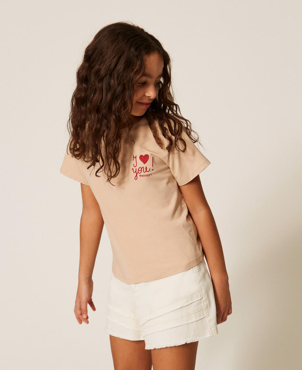Regular fit T-shirt with embroidery