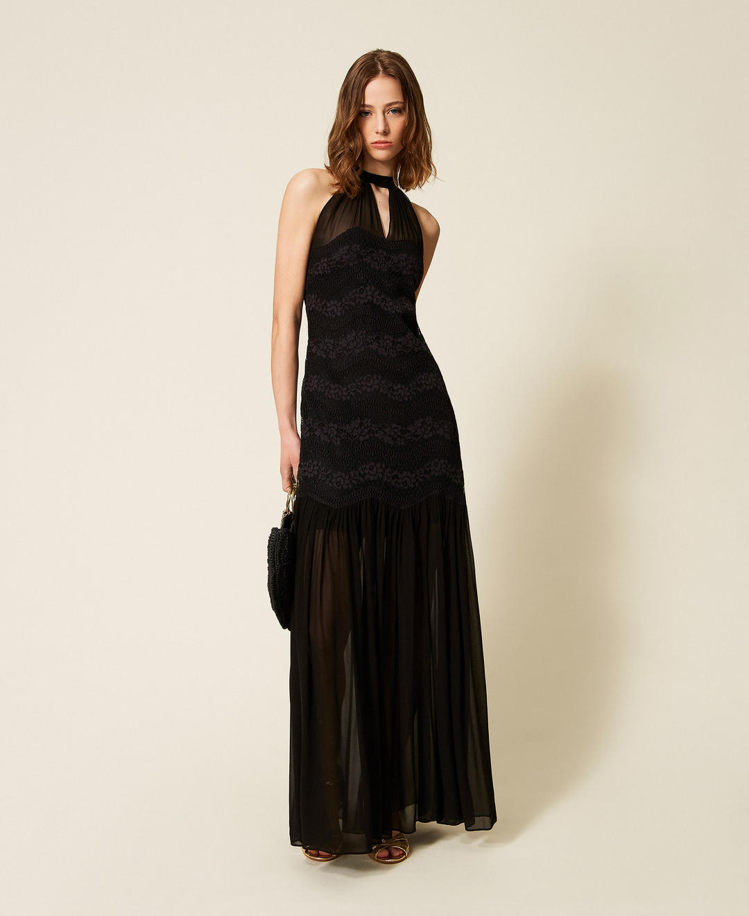 Robe longue en dentelle macramé et crêpe georgette