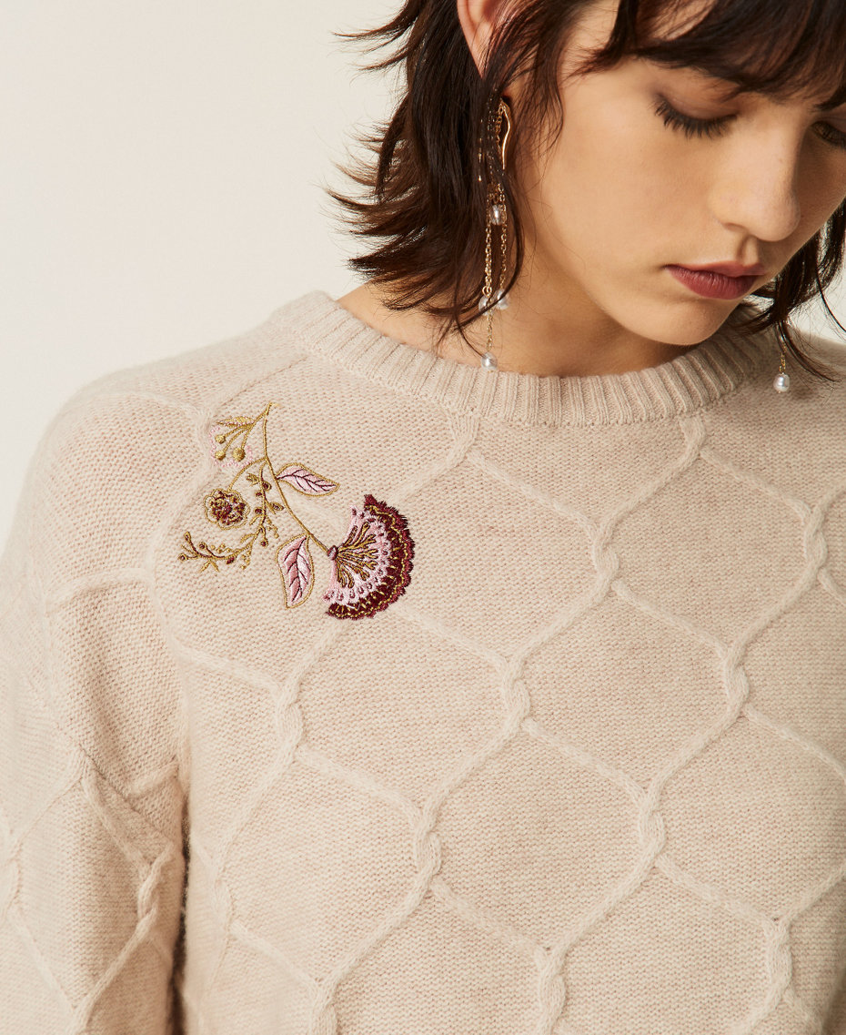 Crew neck wool jumper with floral embroidery Light Beige Melange Woman 262AP3191_13870_04