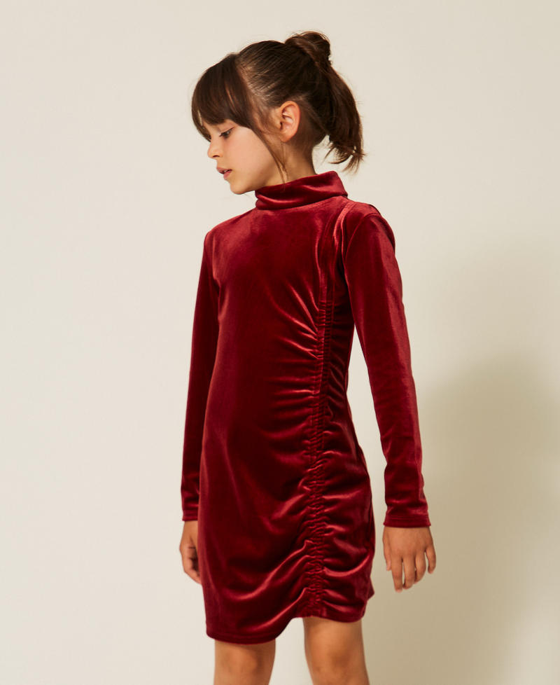 Robe courte en chenille avec fronce