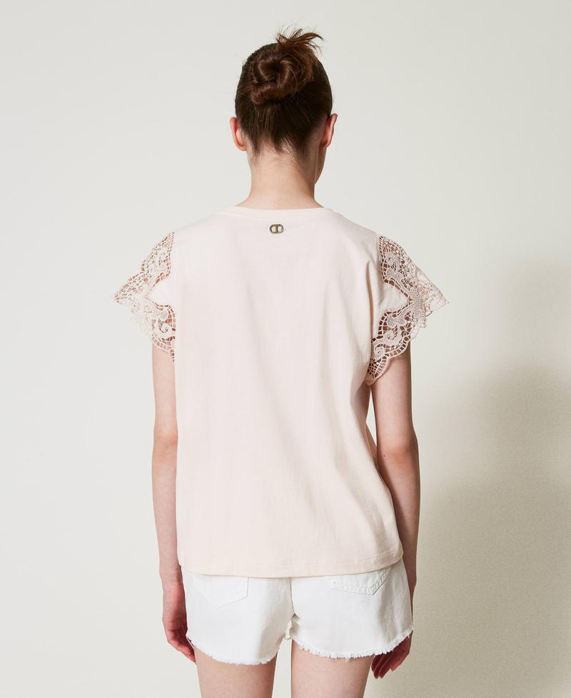 Regular fit T-shirt with lace Fairy Rose Woman 251TP2290_12294_03