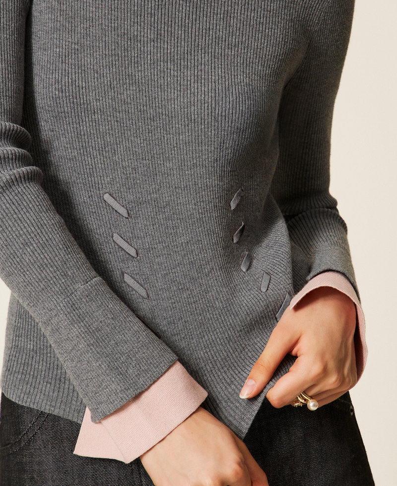 Turtleneck jumper with contrasting details Two-tone Mid Grey Melange/Rose Smoke Woman 262AP3251_13757_04
